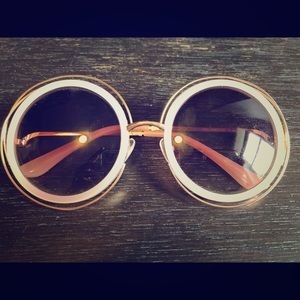 Cute Round Sunnies Perfect for Summer!